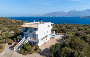 5-bedroom villa 290 m² in Agios Nikolaos (Crete) for 900,000 €