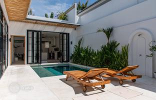 3-bedroom villa 200 m² in Balangan beach for $290,000