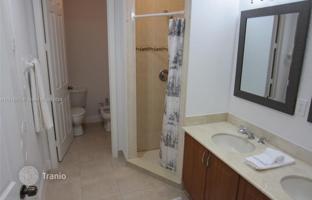 3-bedroom house 201 m² in Miami for $1,100,000