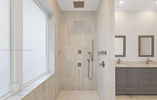 3-bedroom house 332 m² in Lighthouse Point for $3,650,000