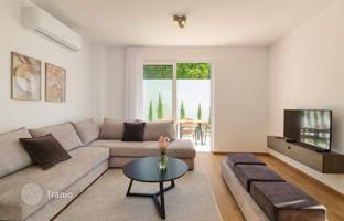 3-bedroom villa 128 m² in Peyia for 510,000 €