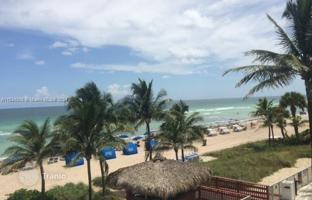 1-bedroom apartments in condo 92 m² in Collins Avenue for $480,000