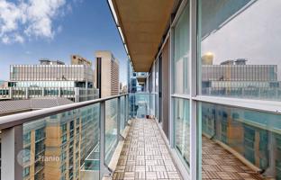 2-bedroom apartment in Simcoe Street for C$1,249,000