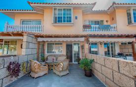 Two-storey townhouse with a garage and sea views in Fañabe, Tenerife, Spain for 398,000 €