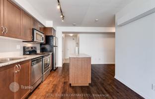 4-bedroom apartment in Fort York Boulevard for C$906,000