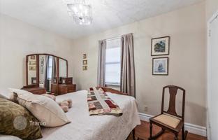 5-bedroom house in East York for C$1,368,000