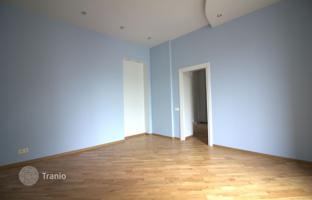 2-bedroom apartment 165 m² in Central District for 300,000 €
