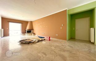 Sunny three-bedroom apartment in the center of Nafplio, Peloponnese, Greece for 360,000 €