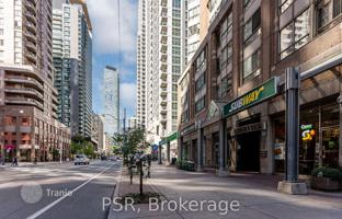 6-bedroom apartment in Bay Street for C$775,000