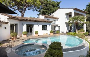 4-bedroom cottage in Le Cannet for 2,500,000 €