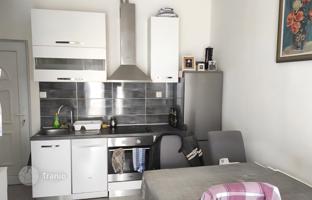 1-bedroom apartment 30 m² in Dugi Rat for 108,000 €