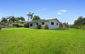 3-bedrooms townhome 150 m² in Hallandale Beach, USA for $700,000