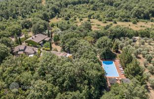 9-bedroom country house 506 m² in Montegabbione for 1,280,000 €