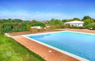 8-bedroom villa in Foiano della Chiana for 1,750,000 €