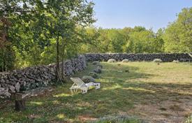 KRK ISLAND, VRBNIK (surroundings) — Detached detached house with two apartments for 400,000 €