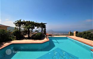 4-bedroom villa 270 m² in Alanya for 30,541,000 TRY