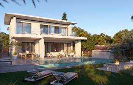 Villa in the largest golf resort in Cyprus for 1,660,000 €