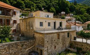Historic house with a beautiful view in Kastania, Peloponnese, Greece for 850,000 €