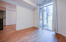 Apartment – Front Street West, Old Toronto, Toronto,  Ontario,   Canada for C$841,000