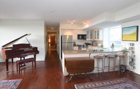 Apartment – Queens Quay West, Old Toronto, Toronto,  Ontario,   Canada for C$1,148,000