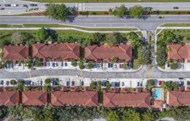 Townhome – Pembroke Pines, Broward, Florida,  USA for $470,000