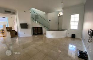 3-bedroom house 171 m² in Aventura for $829,000