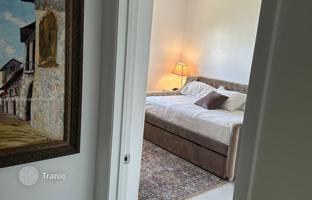 4-bedroom apartments in condo 242 m² in Bay Harbor Islands for $2,500,000