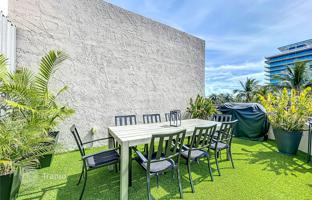 3-bedroom house 242 m² in Miami for $3,200,000