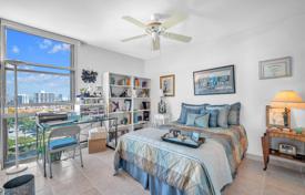 Condo – Aventura, Florida, USA for $370,000