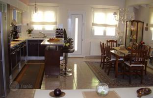 4-bedroom villa in Perama for 1,000,000 €