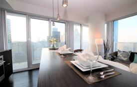 Apartment – Harbour Street, Old Toronto, Toronto,  Ontario,   Canada for C$1,291,000