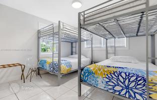 4-bedroom house 161 m² in West Park for $685,000