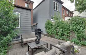 Terraced house – York, Toronto, Ontario,  Canada for C$1,675,000