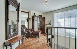 9-bedroom townhouse in Ontario Street for C$2,196,000