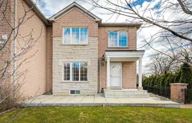Terraced house – Scarborough, Toronto, Ontario,  Canada for C$1,321,000