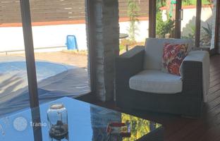 4-bedroom cottage 200 m² in Laneia for 595,000 €