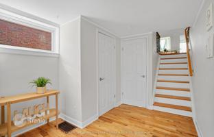 7-bedroom house in Etobicoke for C$1,475,000