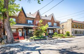Terraced house – Claremont Street, Old Toronto, Toronto,  Ontario,   Canada for C$1,292,000