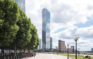 Luxury apartment in a residence with panoramic views, a putting green and conference rooms, Canary Wharf, London, UK for £1,060,000