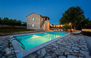 3-bedroom house 120 m² in Istria County for 590,000 €