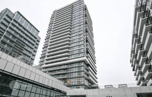 2-bedroom apartment in Etobicoke for C$780,000