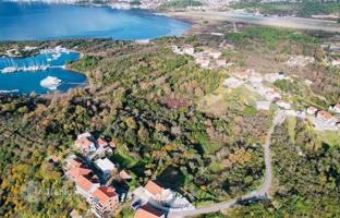 Land plot 3,789 m² in Tivat city for 1,000,000 €