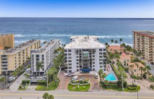 2-bedroom apartments in condo 195 m² in Hillsboro Beach for $1,800,000