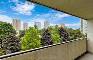 7-bedroom apartment in North York for C$938,000