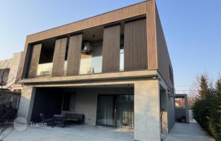 3-bedroom house 255 m² in Didi Dighomi for $700,000