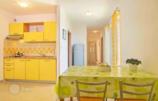 6-bedroom house 220 m² in Rabac for 750,000 €