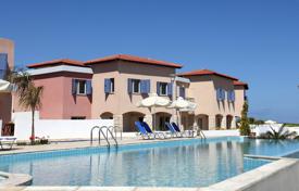3-bedroom townhouse for sale in Paphos for 250,000 €