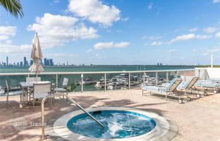 4-bedroom apartments in condo 209 m² in Miami Beach for $3,650,000