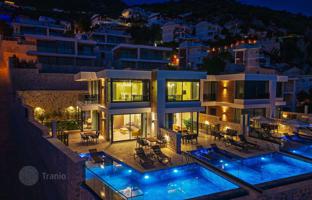 2-bedroom villa 174 m² in Kalkan for 38,870,000 TRY