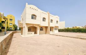 2 bedroom villa for sale in Makadi for 106,000 €